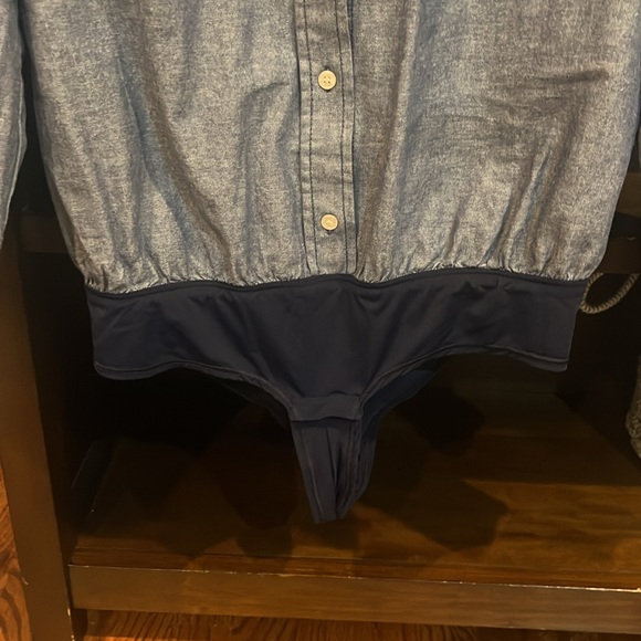 J. Crew Chambray Cotton long sleeve bodysuit size 2. - Picture 2 of 3
